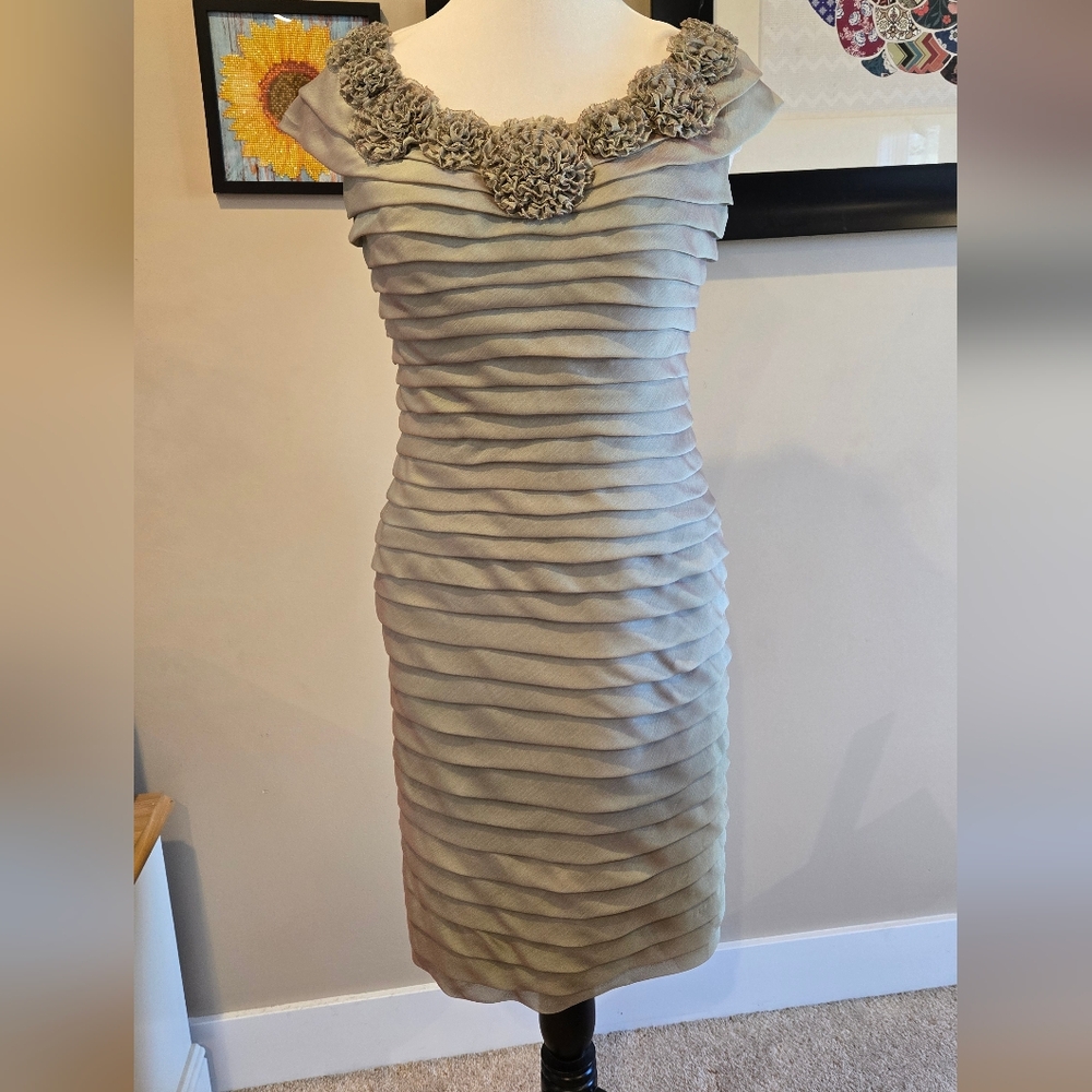 Adrianna Papell Strapless Green Color Shifting Tiered Fitted Dress